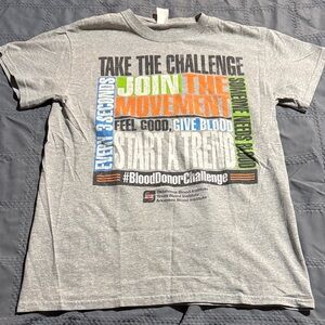 Gildan Gray Motivational Graphic Tee
